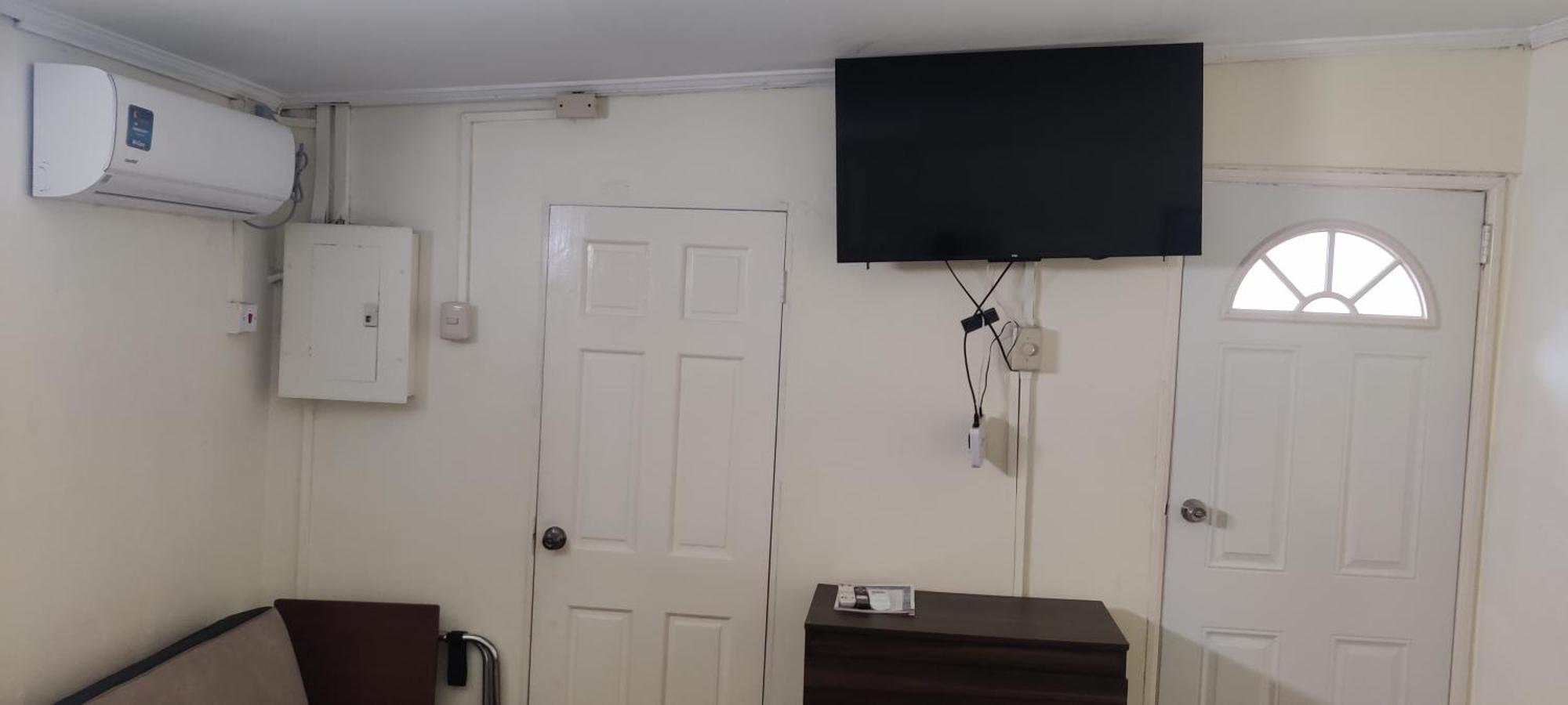 Bed and Breakfast Woodbrook On The Avenue Port of Spain Esterno foto