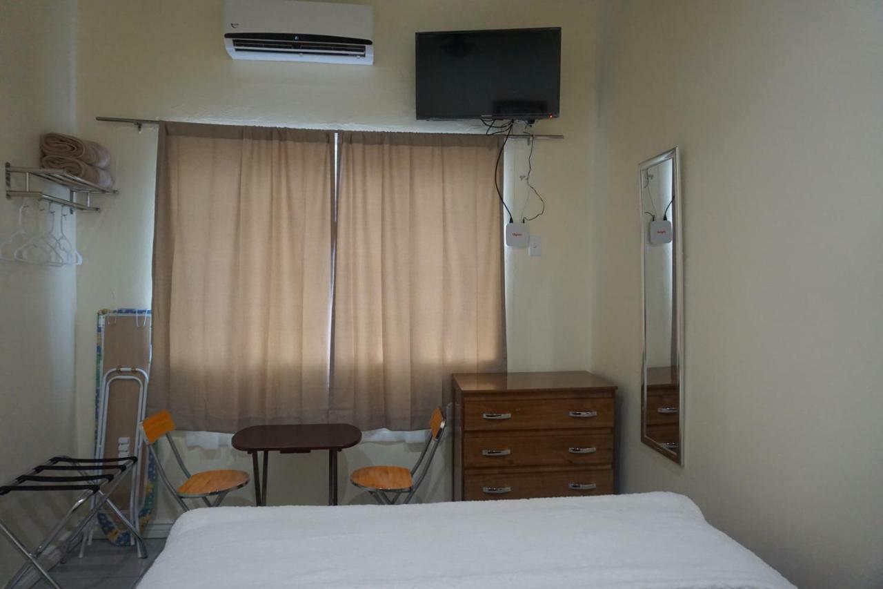 Bed and Breakfast Woodbrook On The Avenue Port of Spain Esterno foto