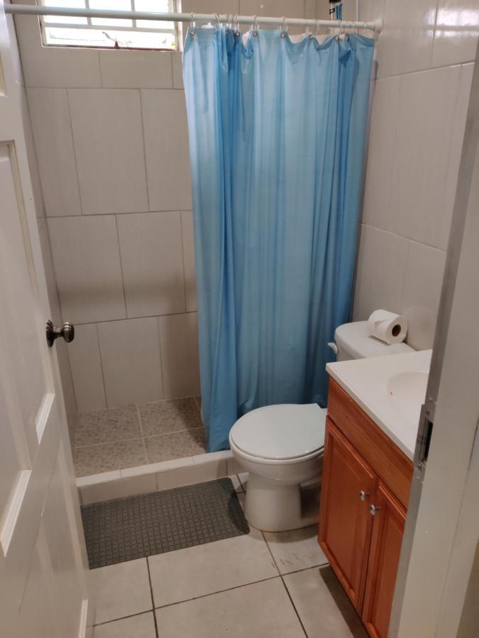 Bed and Breakfast Woodbrook On The Avenue Port of Spain Esterno foto