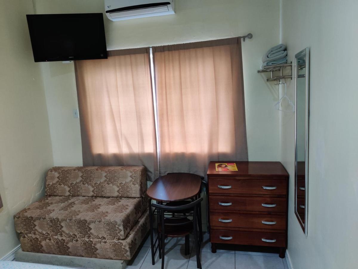 Bed and Breakfast Woodbrook On The Avenue Port of Spain Esterno foto