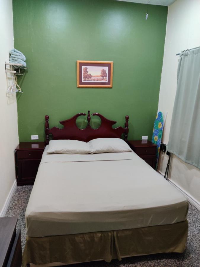 Bed and Breakfast Woodbrook On The Avenue Port of Spain Esterno foto